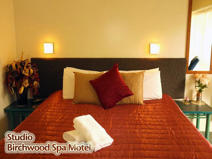 Bedroom 5, Birchwood Spa Motel, Rotorua