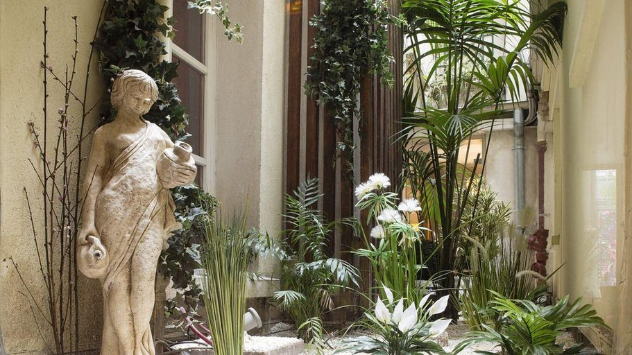 Public Area 3, Hôtel Louvre Bons Enfants, Paris