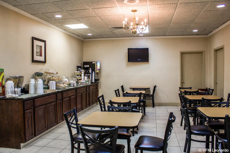 Food & Drinks 1, Quality Inn Dunn, Harnett