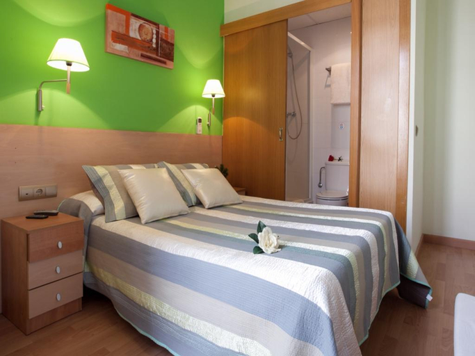 Bedroom 3, Hostal Felipe II, Barcelona
