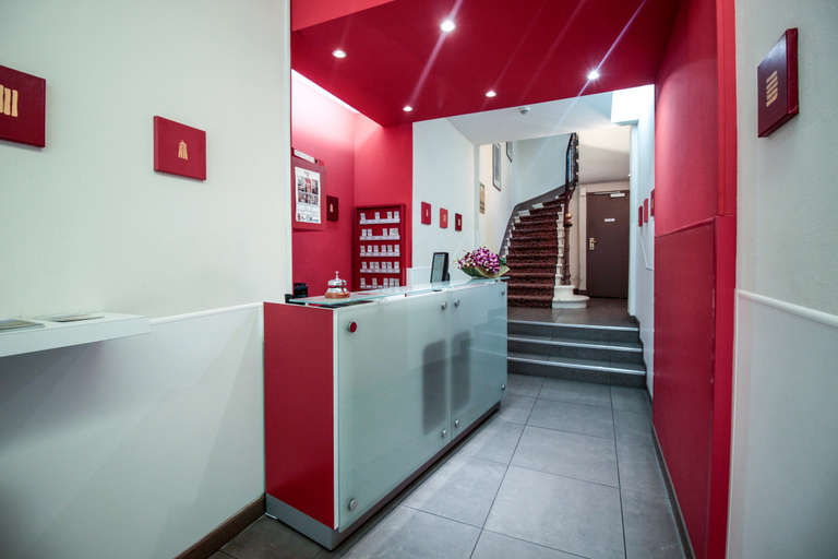 Public Area 2, Hotel Gambetta, Gironde
