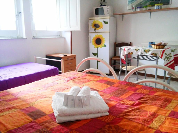 Others 5, Al Solemar B&B, Cagliari