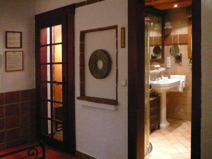 Public Area 3, Romantik Hotel U raka, Praha 6