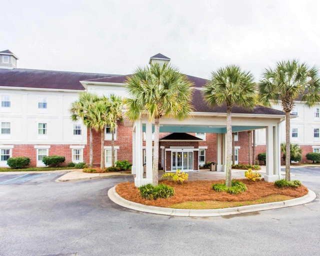 Exterior & Views 2, Comfort Inn & Suites Patriots Point, Charleston