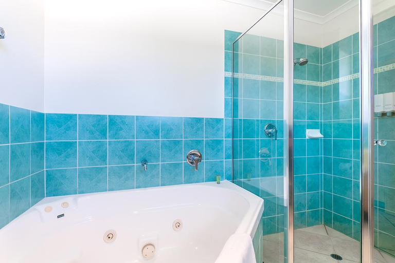 Bathroom 5, At The Sound, Noosa - Noosa-Noosaville