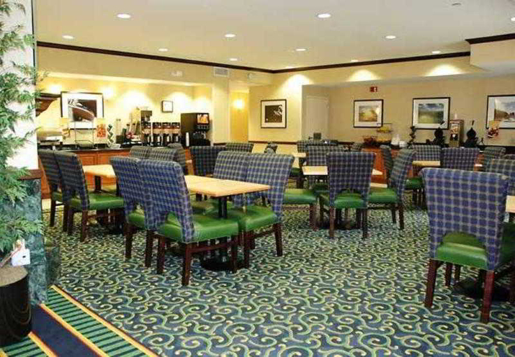 Food & Drinks 5, SpringHill Suites Pinehurst Southern Pines, Moore