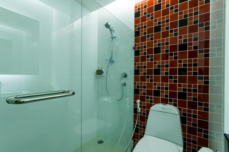 Bathroom 4, Baan Nilrath Hotel, Hua Hin