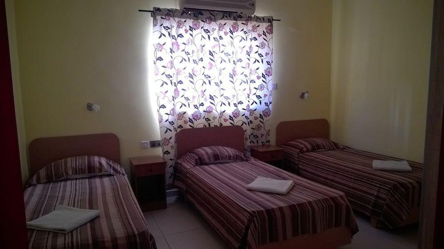 Bedroom 3, The Seven Apartments, St Julian's