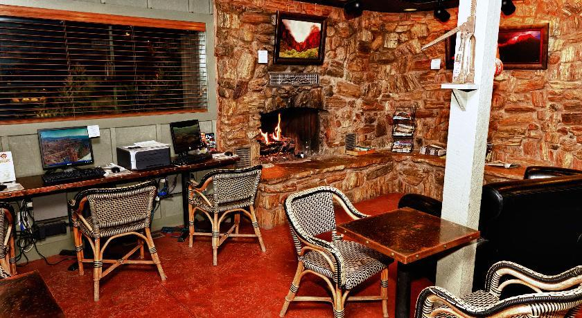 Food & Drinks 5, Zion Pioneer Lodge, Washington