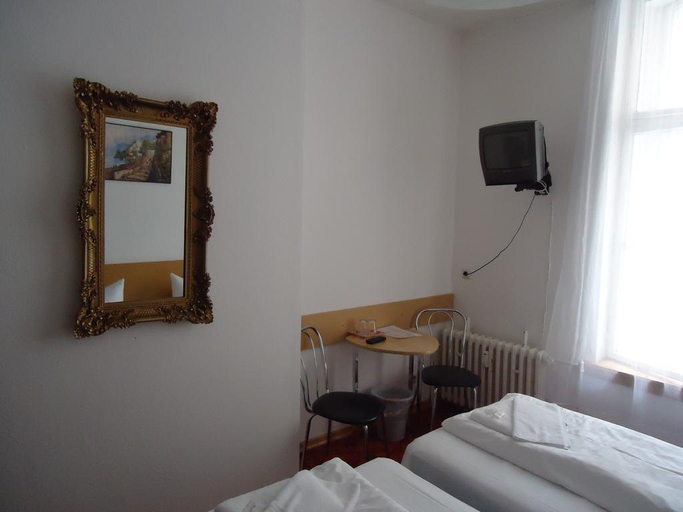 Bedroom 4, Hotel Adam, Berlin