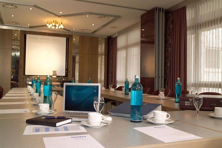 Others 5, Hotel Zum Lowen, Groß-Gerau