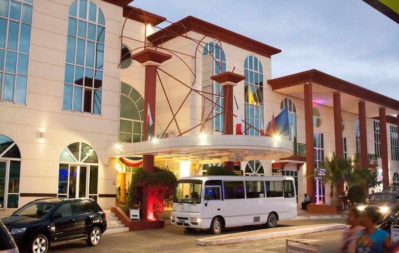 Exterior & Views, Le Grand Hotel Antsiranana, Diana