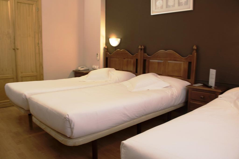 Bedroom 4, Arriadh, Córdoba