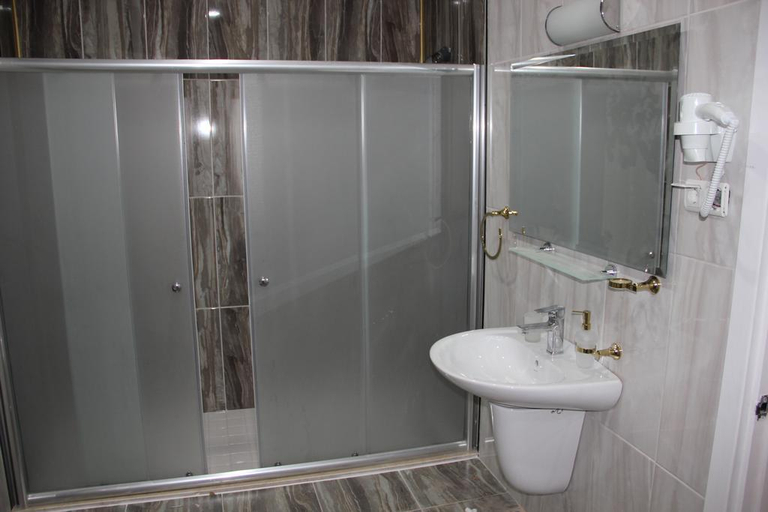 Bathroom 5, SekaPark Hotel, Izmit