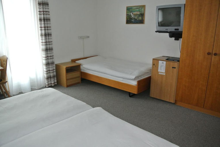 Bedroom 4, Sonne, Maloja
