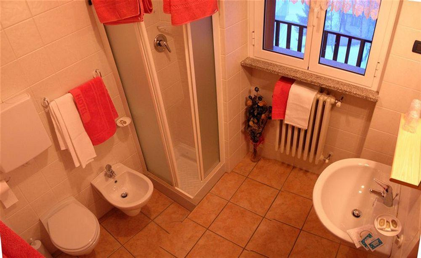 Bedroom 5, Albergo Moderno, Bergamo