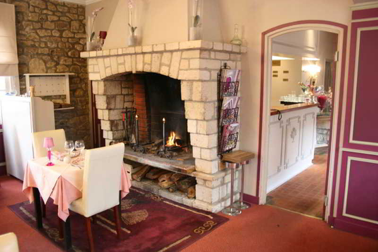 Others, Auberge Normande, Manche