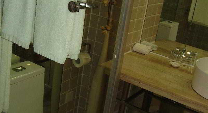 Bathroom 3, Caiwuwei Hotel, Shenzhen