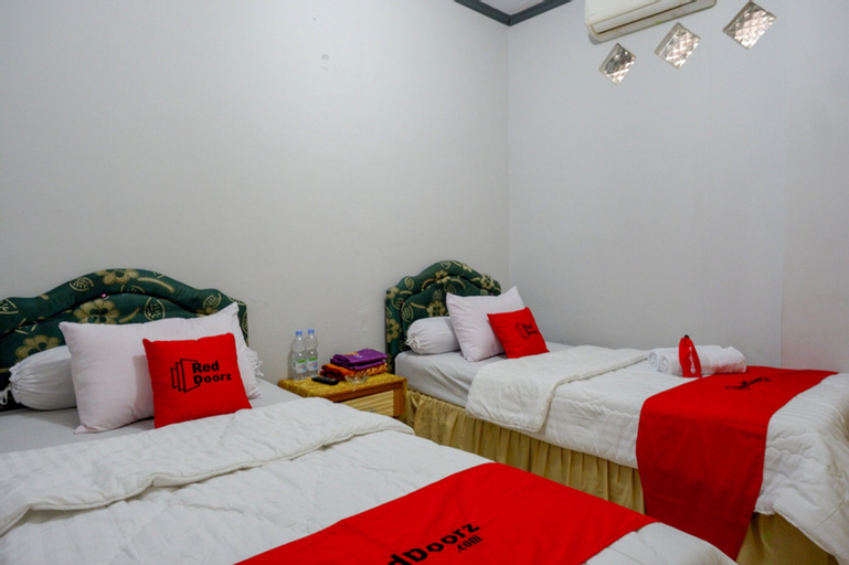 RedDoorz @ Hotel Aulia Majene, Majene
