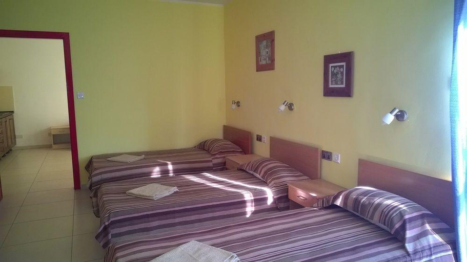 Bedroom 4, The Seven Apartments, St Julian's