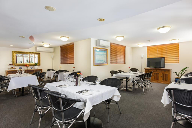 Food & Drinks 5, The Wellington Apartment Hotel, Brisbane