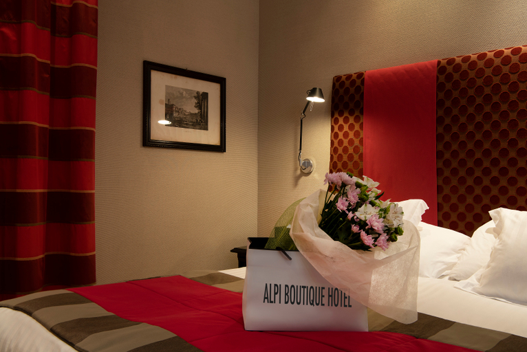 Bedroom 3, Hotel Alpi, Rome