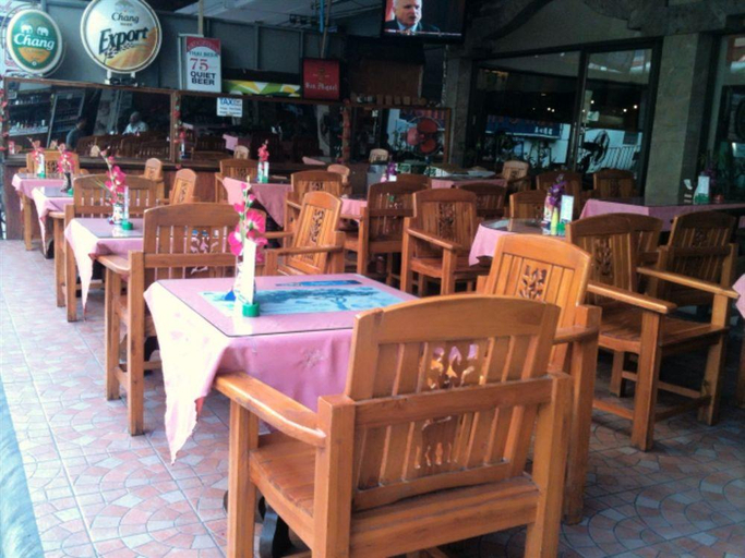 Food & Drinks 5, Maxim's Inn, Wattana