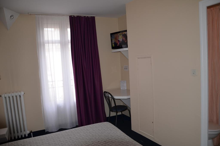 Bedroom 3, Brit Hotel Suisse et Bordeaux - Centre Gare, Isère