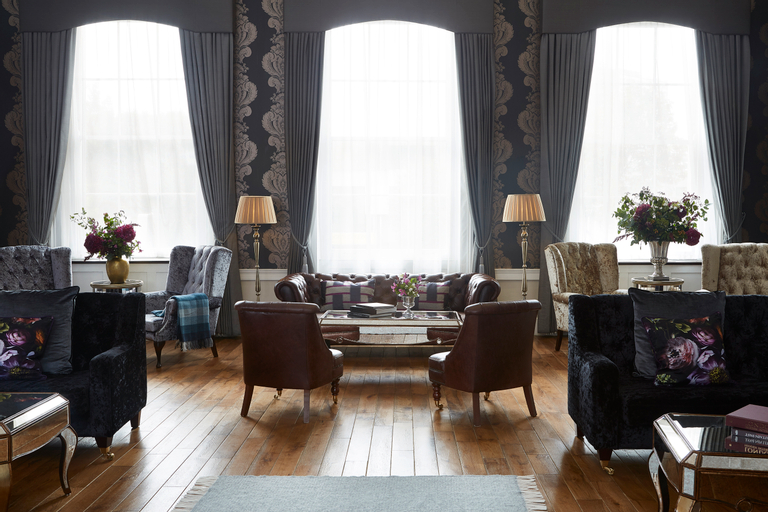 Food & Drinks 5, The Westbridge Hotel, London