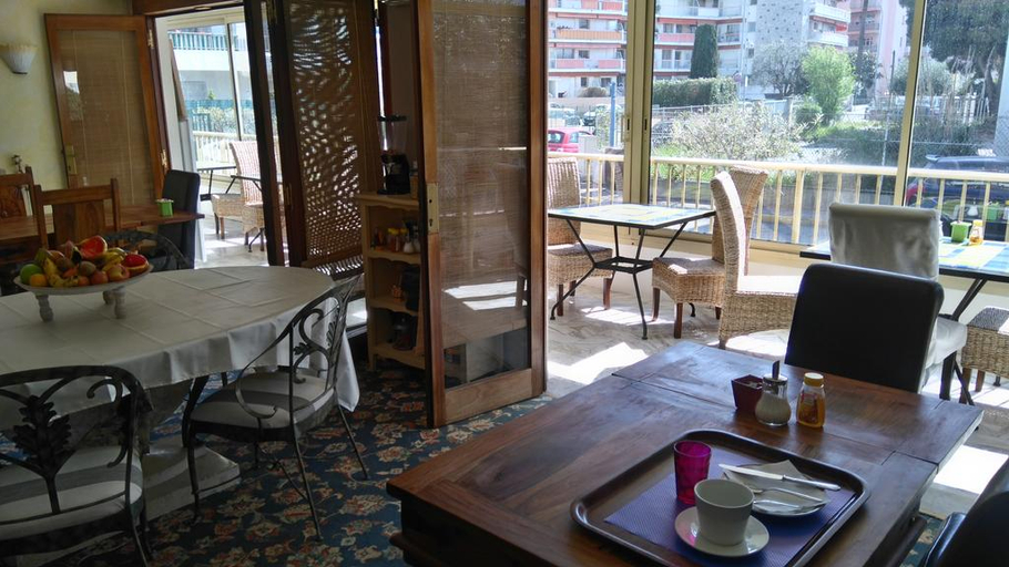 Food & Drinks 5, Hotel Restaurant Brasilia, Alpes-Maritimes