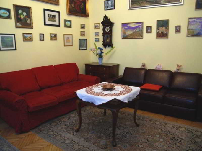 Public Area 3, Ferenciek tere Apartments, Budapesti