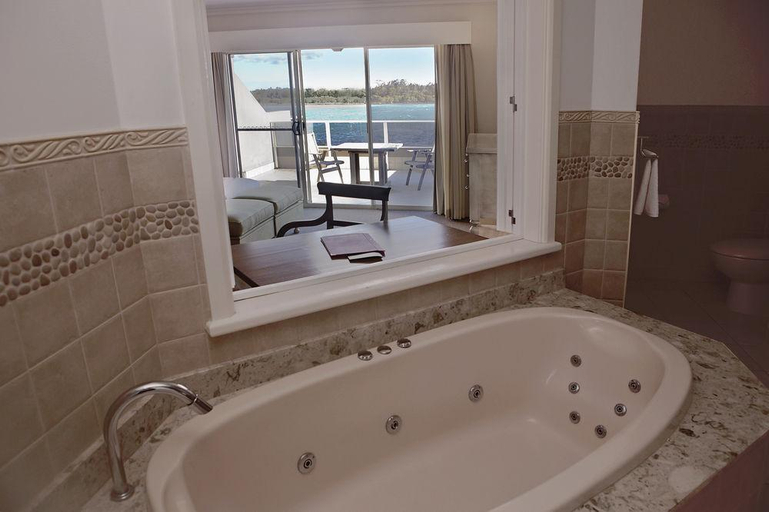 Bathroom, Harrington River Lodge, Greater Taree