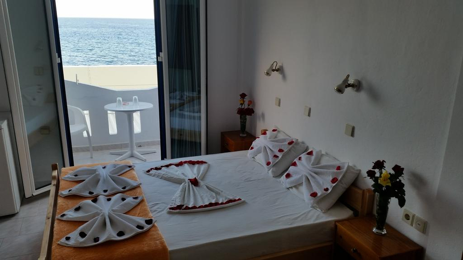 Bedroom 3, Tarra, Crete