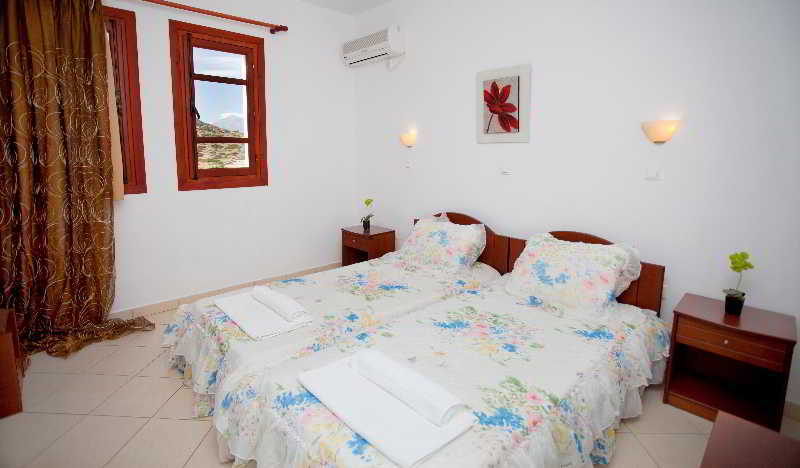Bedroom 4, Golden Sun, South Aegean