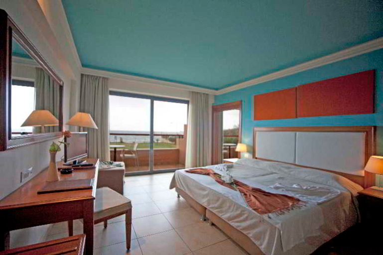 Bedroom, Kiani Beach Resort, Crete