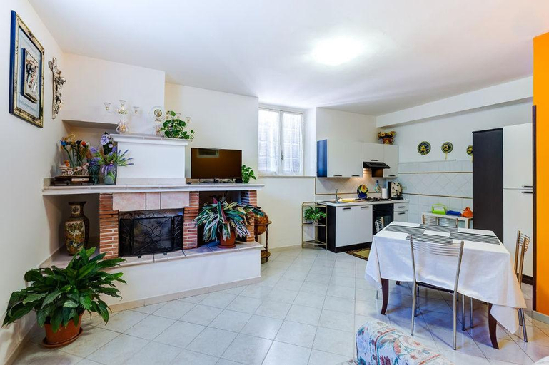 Public Area, B&B Luna, Rome