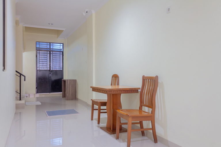 Dining Room 11