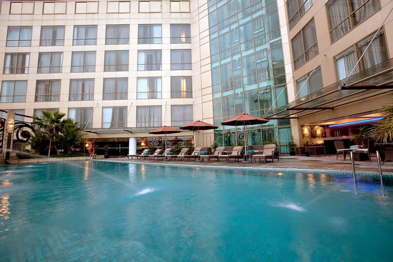 Wyndham Surabaya, Surabaya