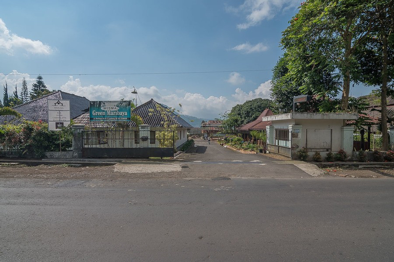 Exterior & Views 4, Wisma Green Maribaya Lembang, Bandung