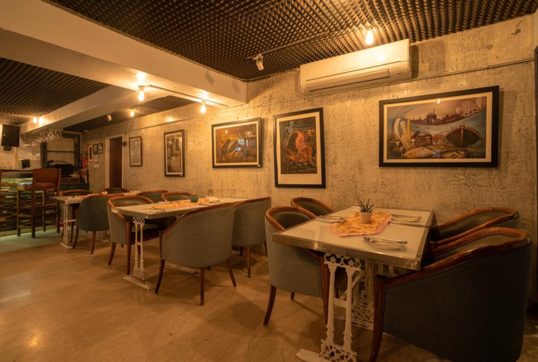 Public Area 2, Executive Enclave, Mumbai Suburban