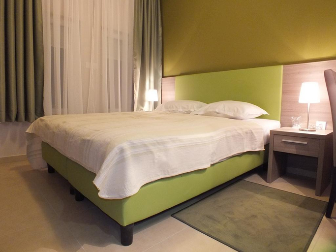Bedroom 4, Zenit, Novi Sad