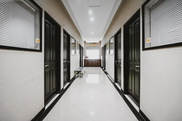 Public Area 3, RedDoorz near Kebon Jeruk Jakarta, Jakarta Barat