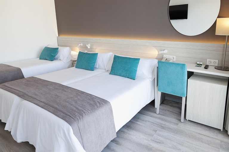 Bedroom 4, Hotel THB Niagara, Baleares