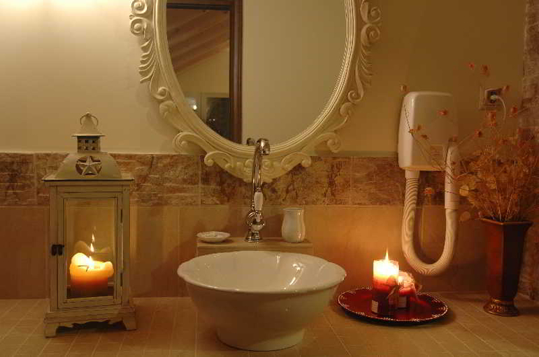 Bathroom 3, Atrion Highland Hotel, Central Macedonia