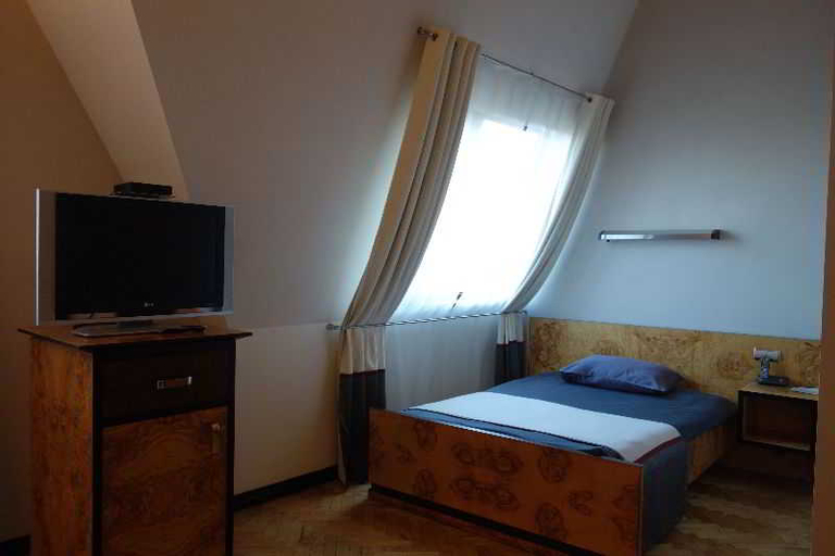 Bedroom 3, Hotel Monopol, Będzin