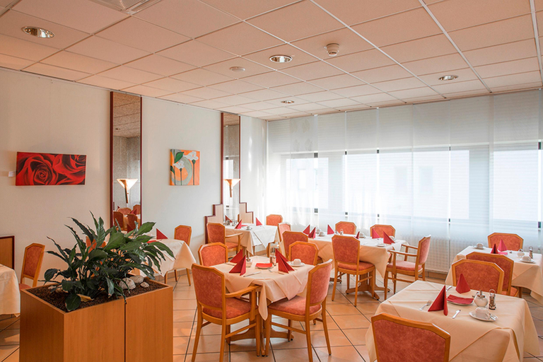 Food & Drinks 5, Trip Inn Frankfurt Airport Rüsselsheim, Groß-Gerau