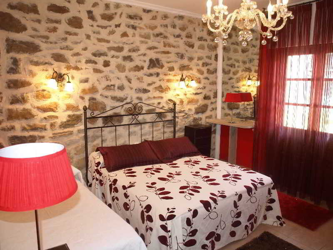 Bedroom 4, Hosteria El Pomar, Cantabria