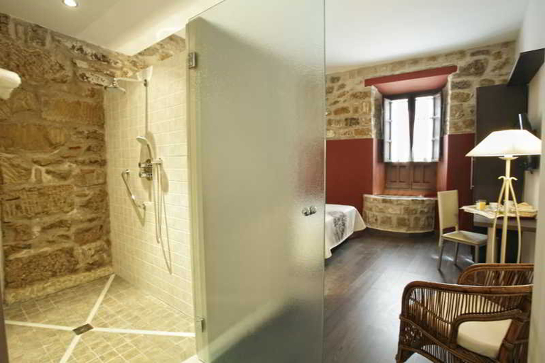 Bathroom, Alvaro de Torres, Jaén