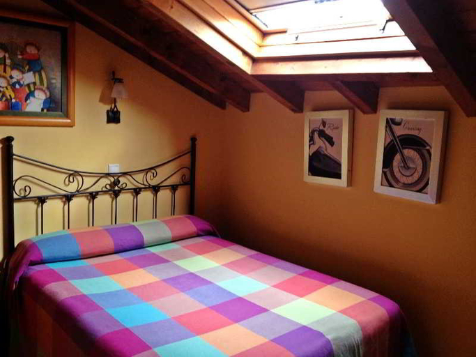 Bedroom 3, Hosteria San Emeterio, Cantabria