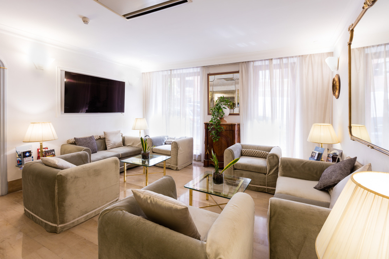 Public Area 3, Hotel Cecil, Roma
